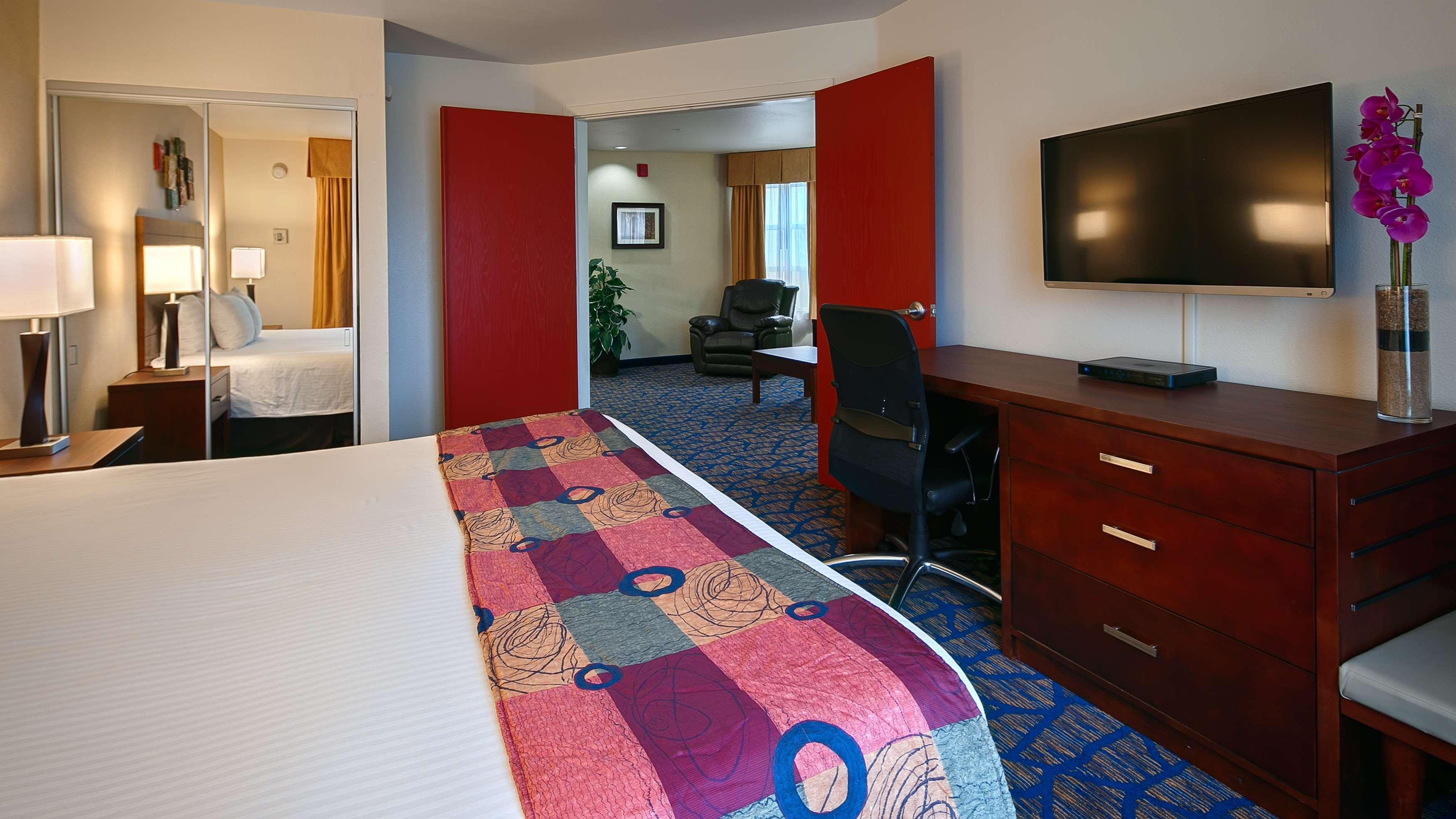 Best Western Plus Villa Del Lago Inn Patterson Dış mekan fotoğraf