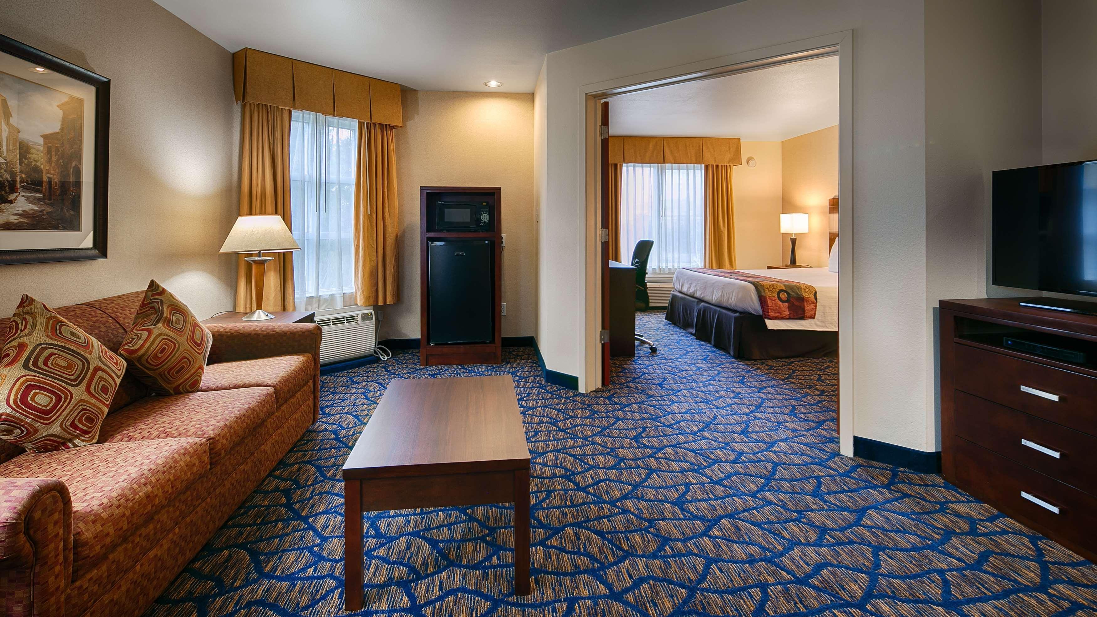 Best Western Plus Villa Del Lago Inn Patterson Dış mekan fotoğraf