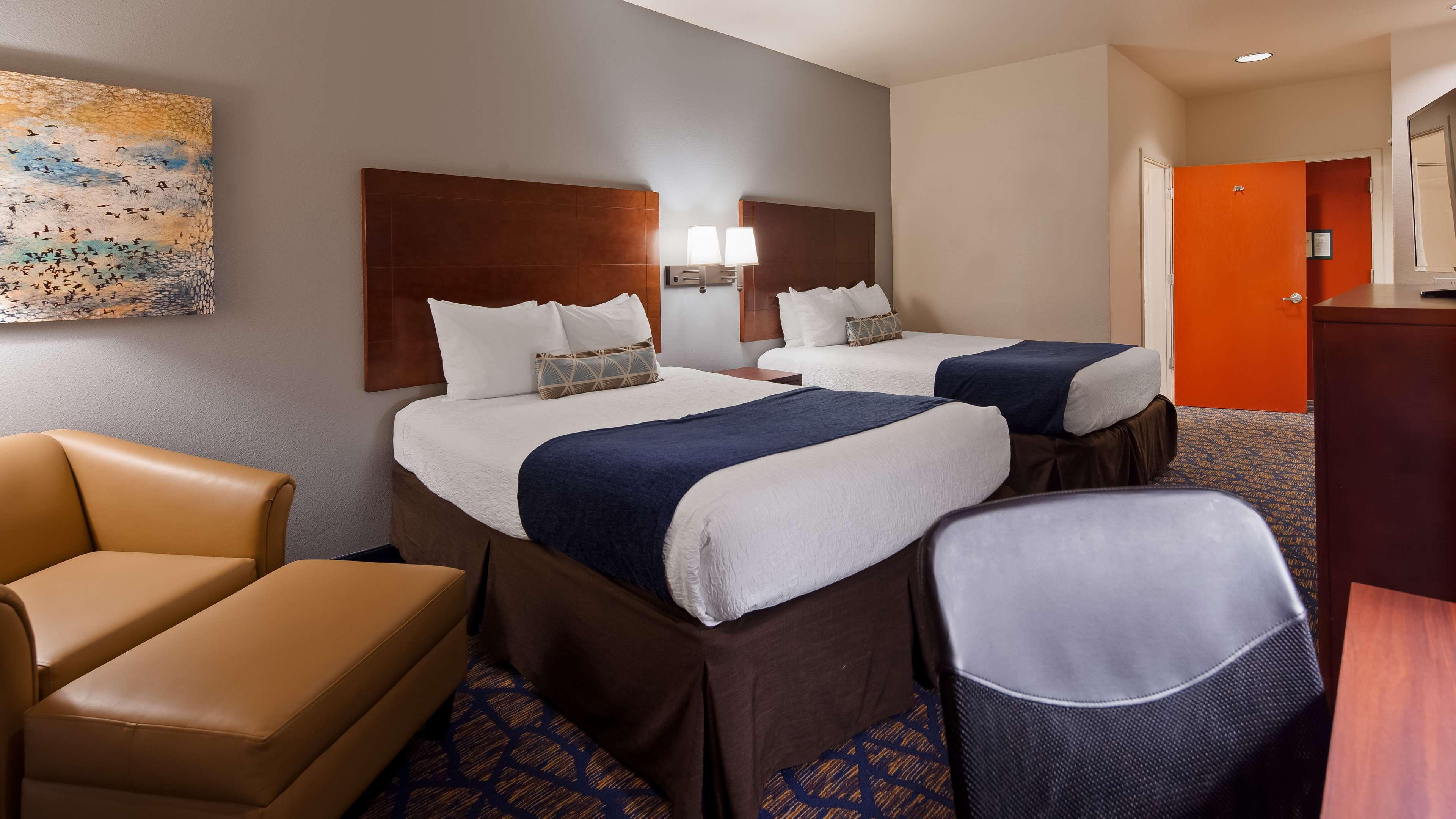 Best Western Plus Villa Del Lago Inn Patterson Dış mekan fotoğraf