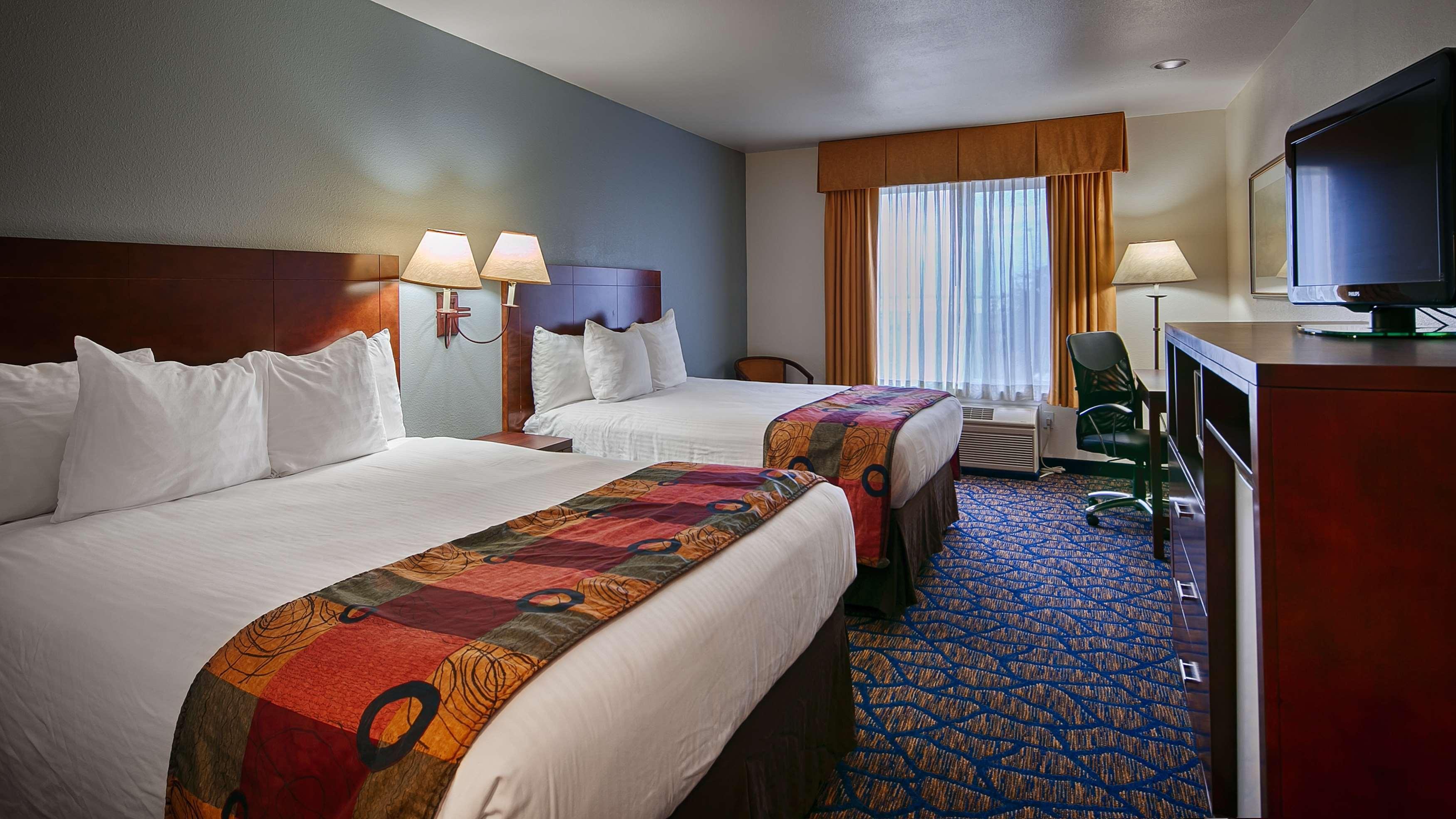 Best Western Plus Villa Del Lago Inn Patterson Dış mekan fotoğraf