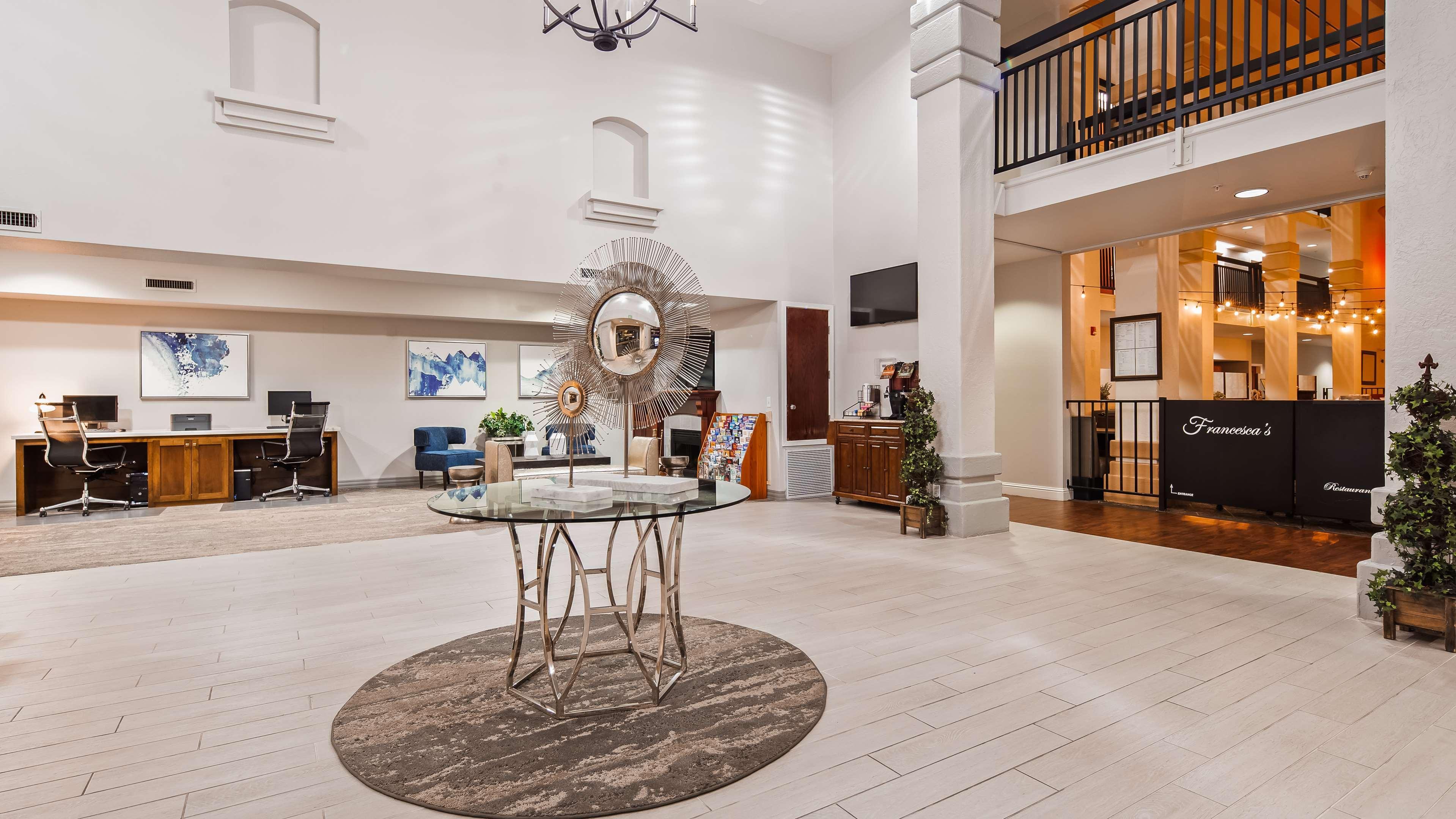 Best Western Plus Villa Del Lago Inn Patterson Dış mekan fotoğraf