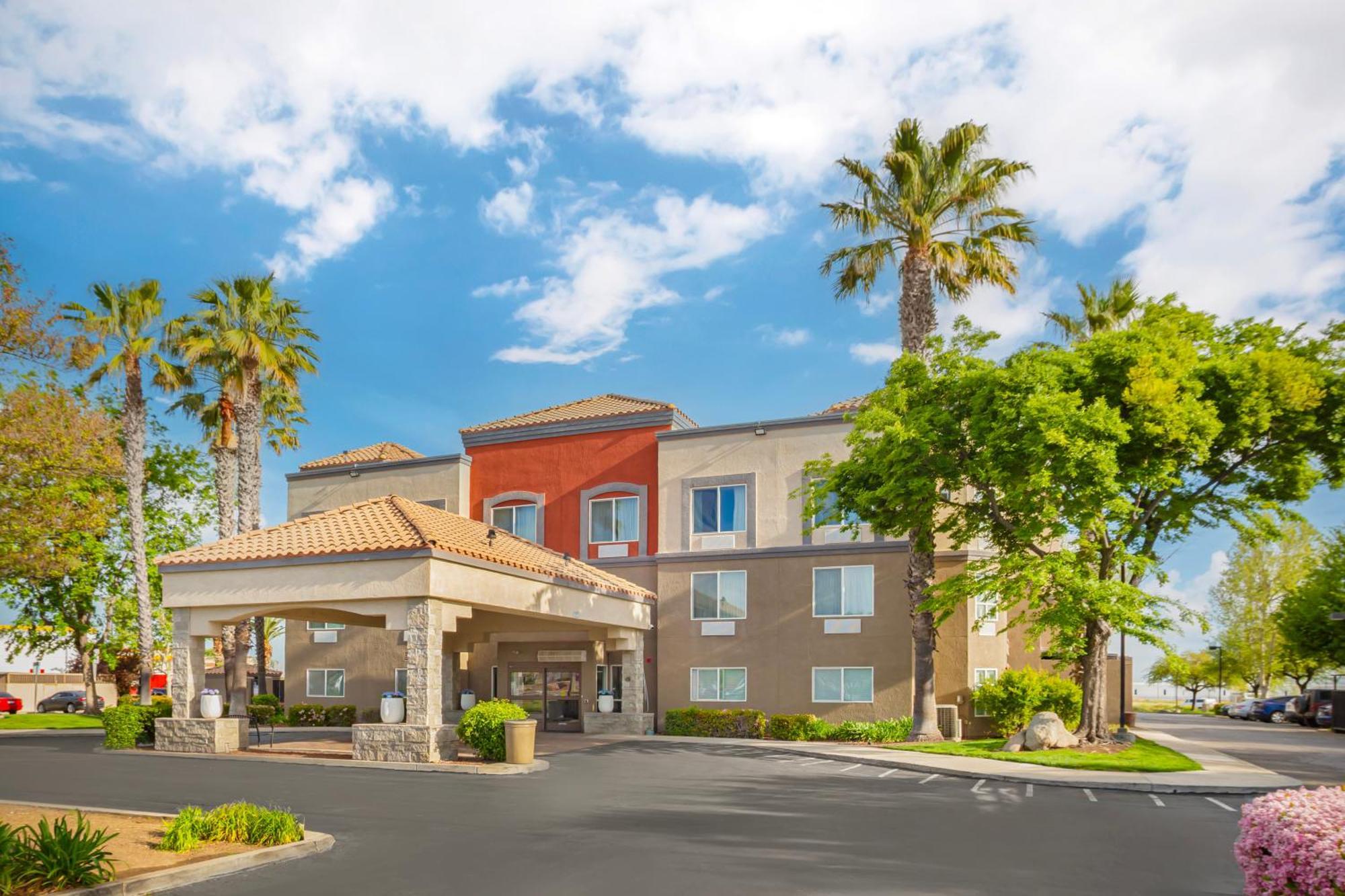 Best Western Plus Villa Del Lago Inn Patterson Dış mekan fotoğraf