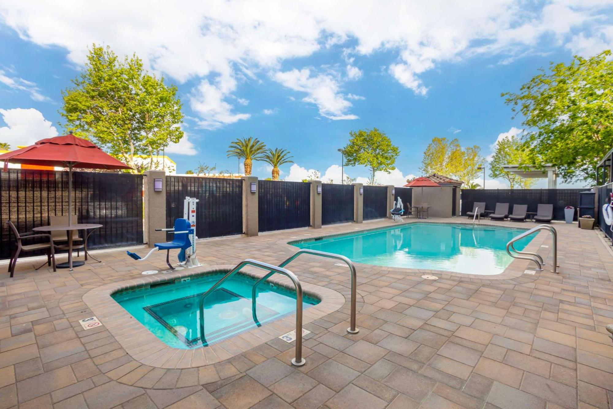 Best Western Plus Villa Del Lago Inn Patterson Dış mekan fotoğraf